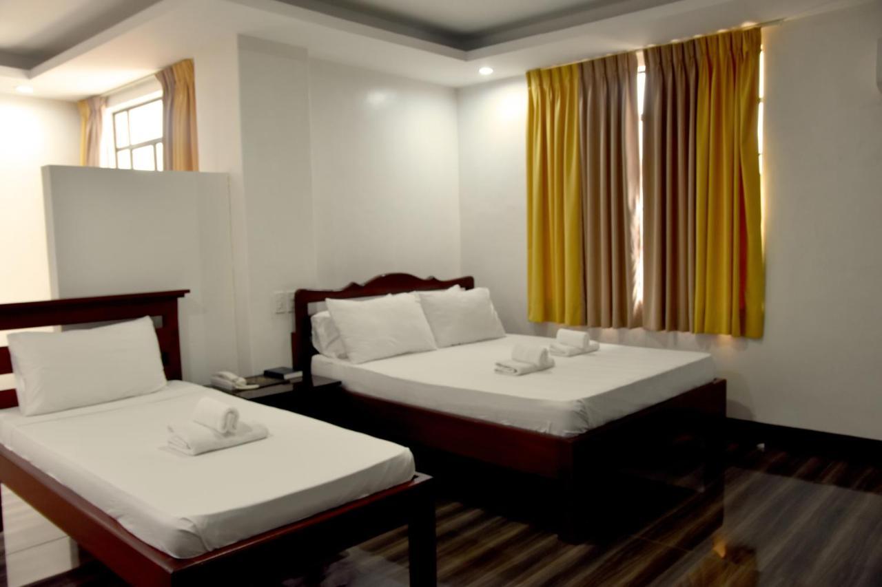 Isla De Oro Hotel Mamburao Eksteriør billede
