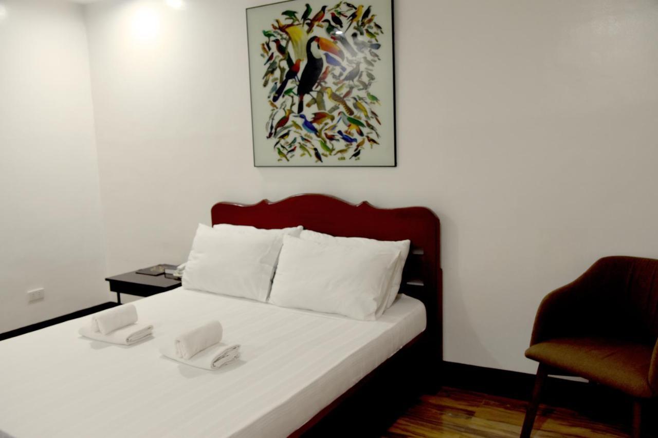 Isla De Oro Hotel Mamburao Eksteriør billede