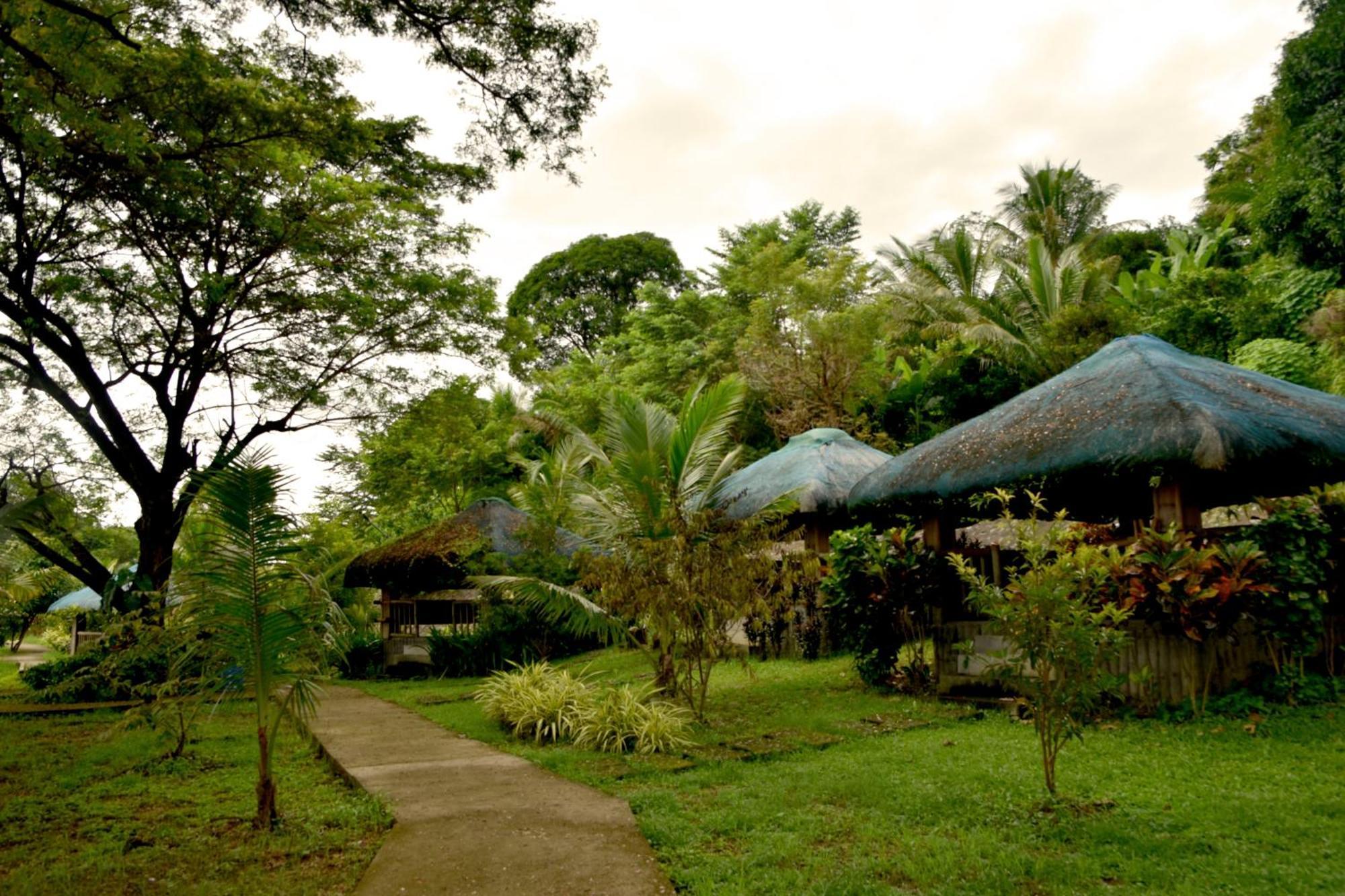 Isla De Oro Hotel Mamburao Eksteriør billede