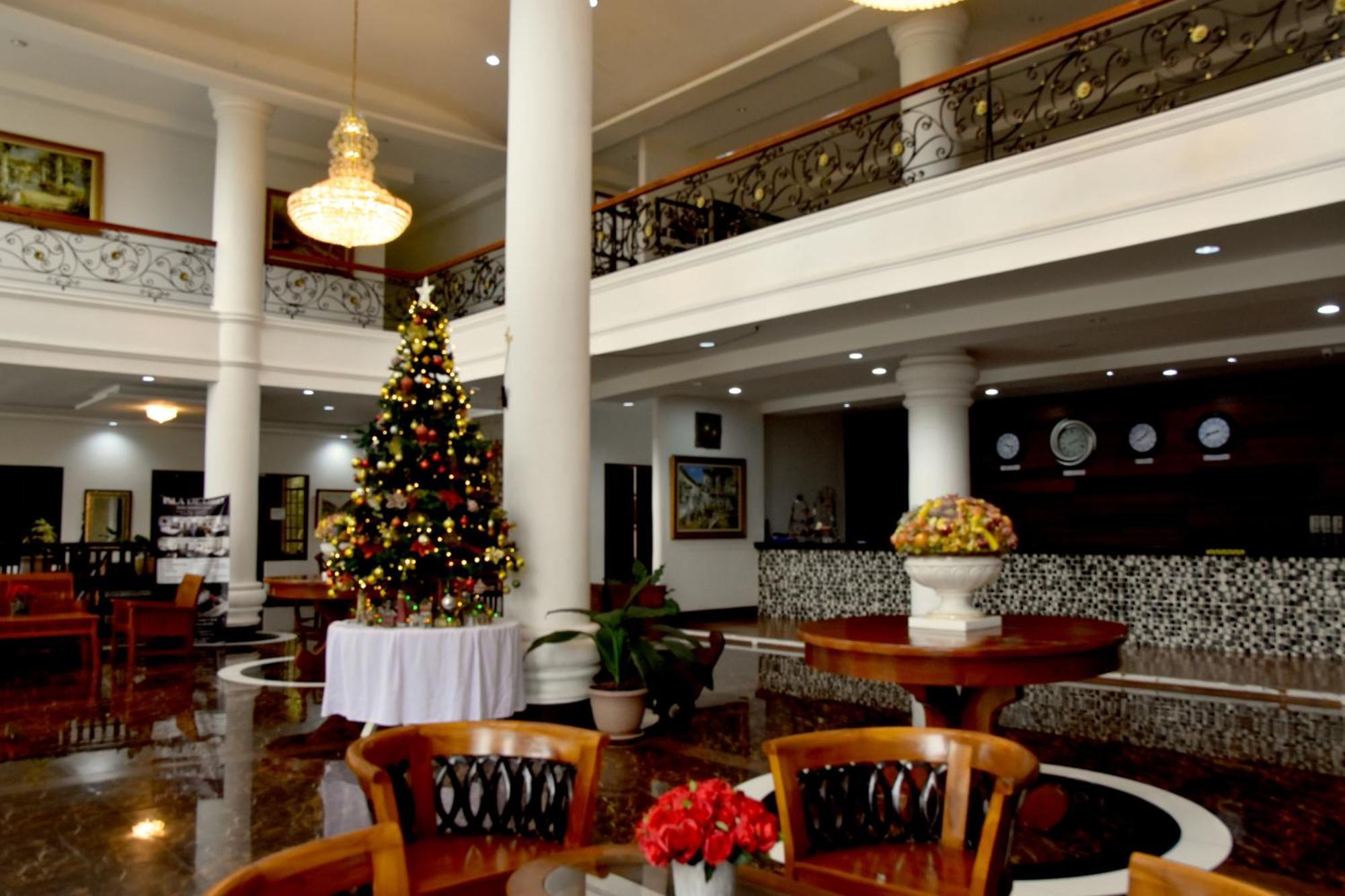 Isla De Oro Hotel Mamburao Eksteriør billede